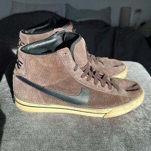 Nike High Top Shoes